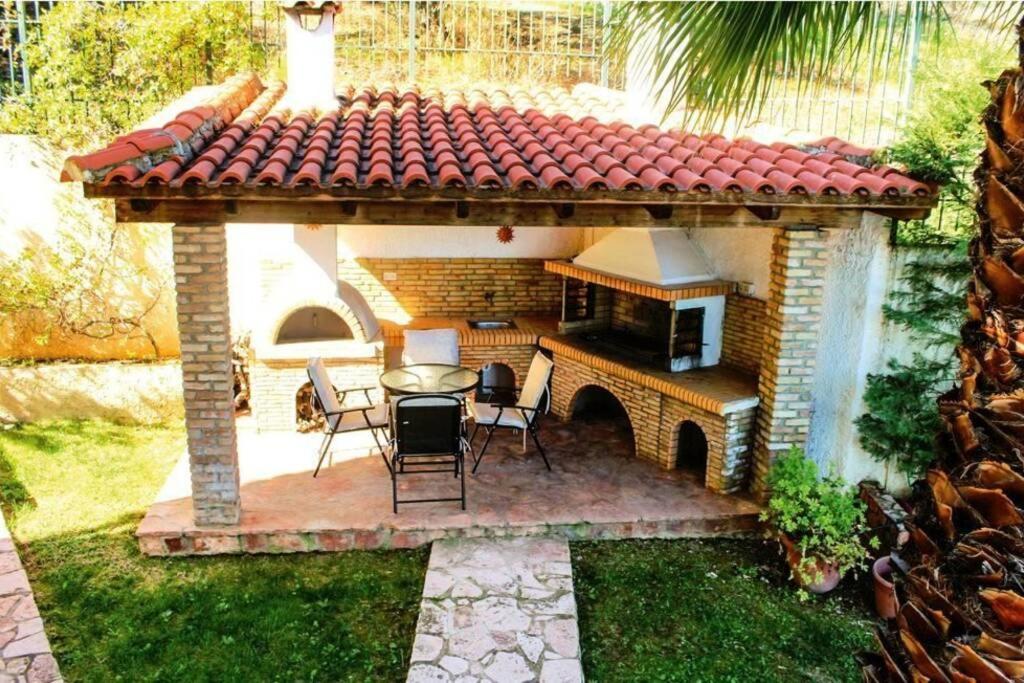 Platanos Estate Villa Akrata Exterior photo